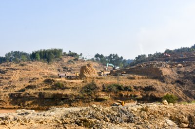 內(nèi)江市副市長陳朗調(diào)研船石湖運(yùn)動(dòng)特色小鎮(zhèn)