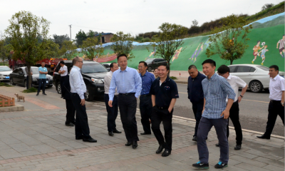 威遠(yuǎn)縣委書記張勇節(jié)日期間到川威連界區(qū)域調(diào)研