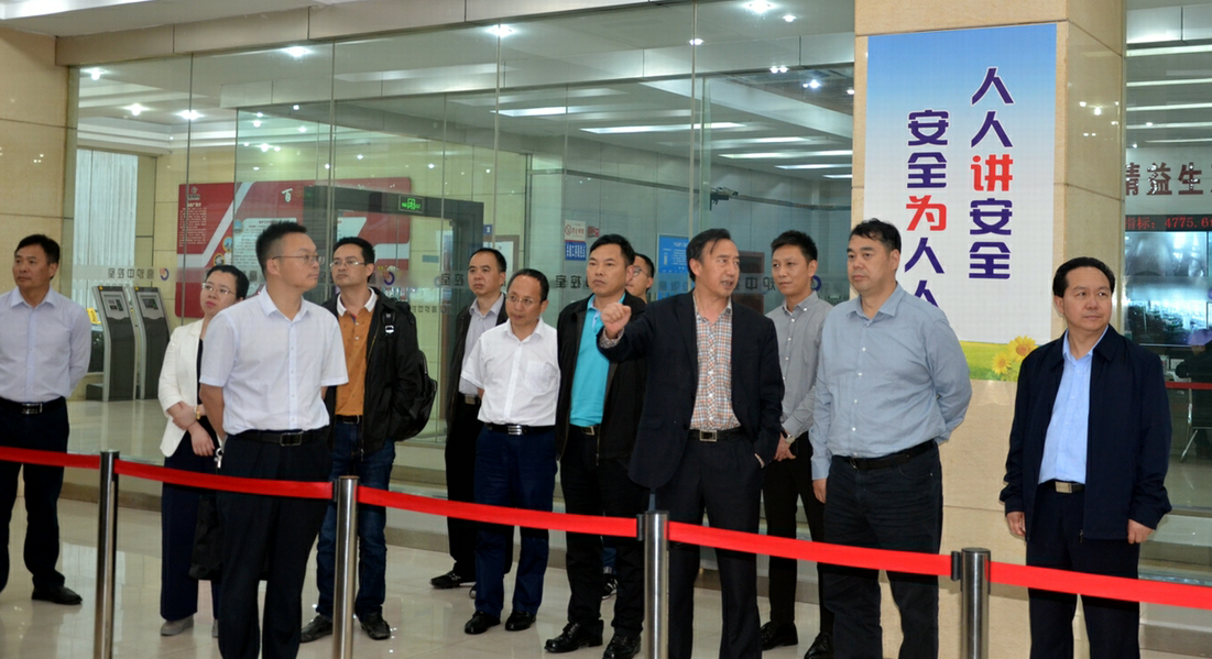 市委常委劉先偉一行到川威開展人才調(diào)研工作(圖1)