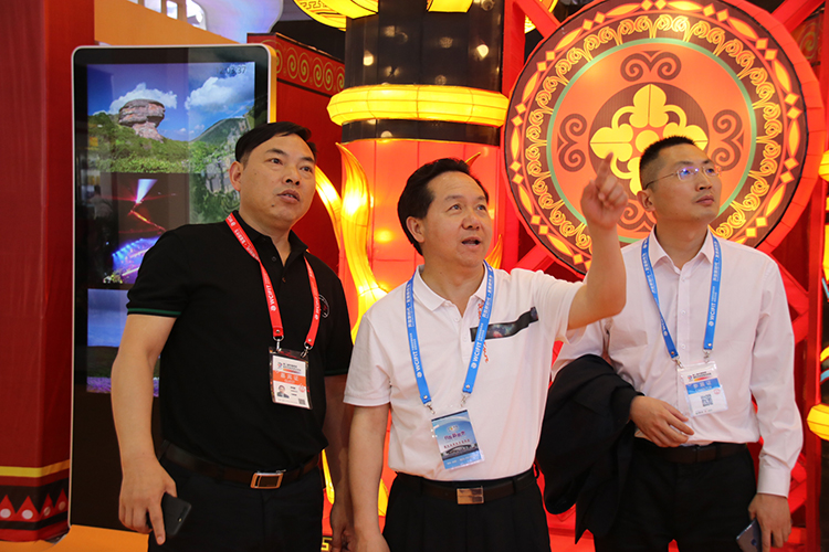 川威集團(tuán)參展第二屆中國西部國際投資貿(mào)易洽談會(huì)(圖6)