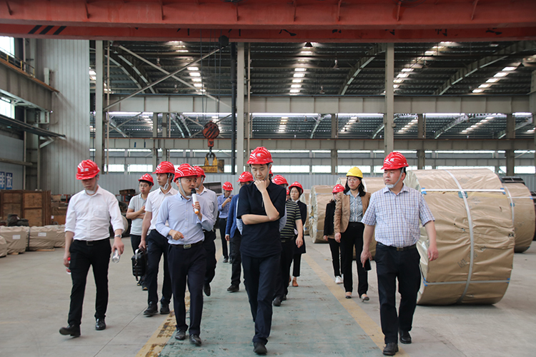 仁壽縣縣委副書記顧貴鵬蒞臨川威集團(tuán)考察交流(圖2)