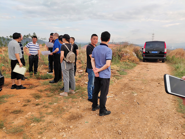 集團(tuán)公司王勁董事長一行視察江川項(xiàng)目并考察江川區(qū)投資環(huán)境(圖2)