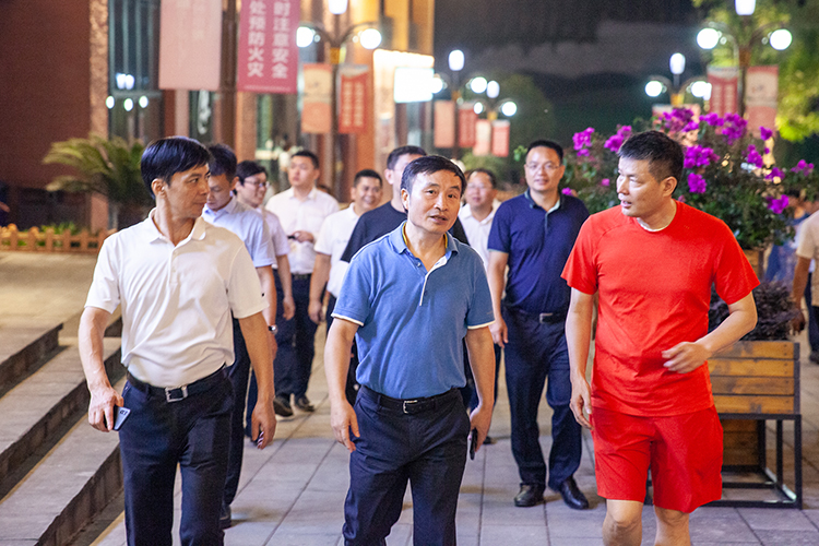 新加坡PSU集團等五家公司聯(lián)袂到川威集團連界基地參觀交流(圖4)