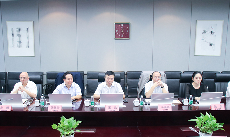 中鐵八局集團(tuán)董事長(zhǎng)劉勝堯蒞臨川威考察交流(圖2)