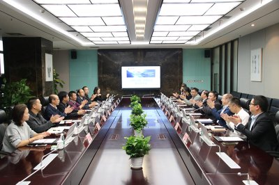 江川區(qū)區(qū)委副書記、代理區(qū)長常成蒞臨川威集團考察交流