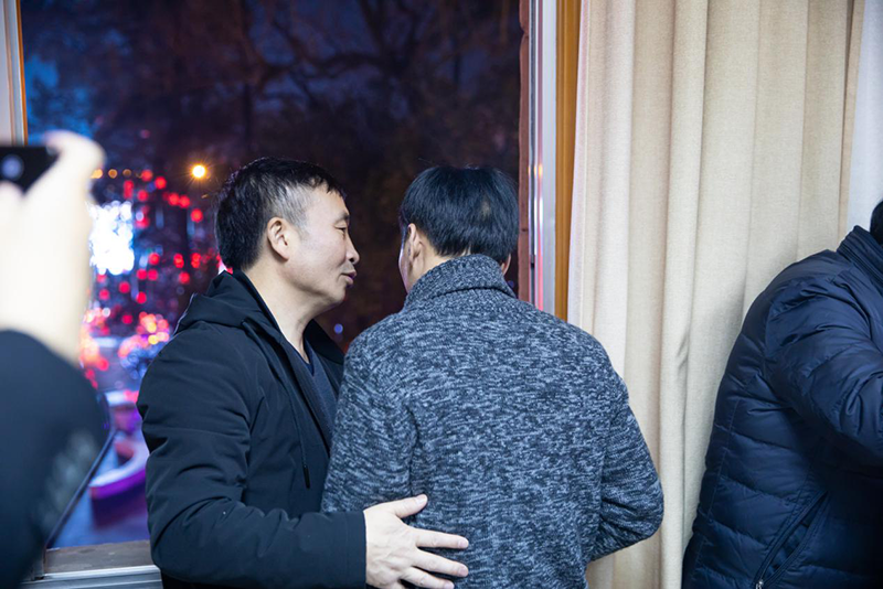 王勁董事長大年三十晚親臨燈會(huì)現(xiàn)場送祝福(圖11)