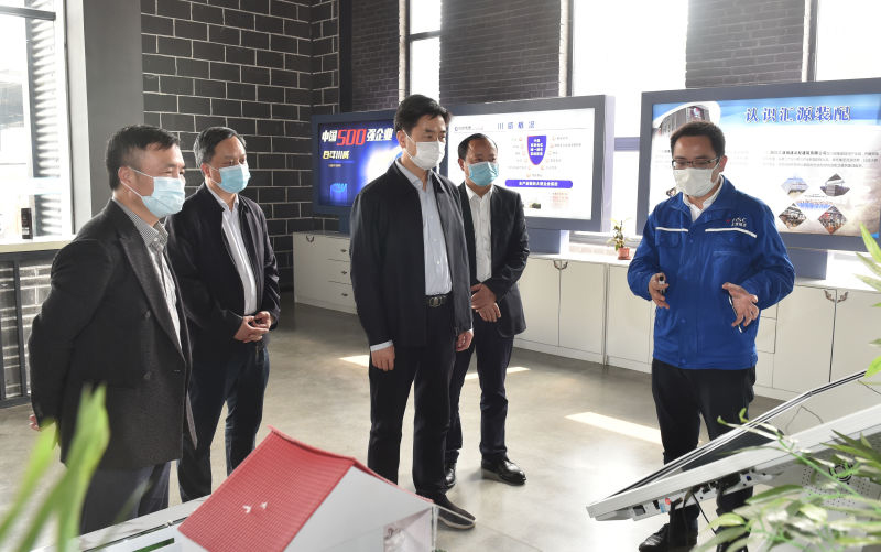 四川省委常委、宣傳部部長甘霖蒞臨川威集團連界基地調(diào)研(圖1)