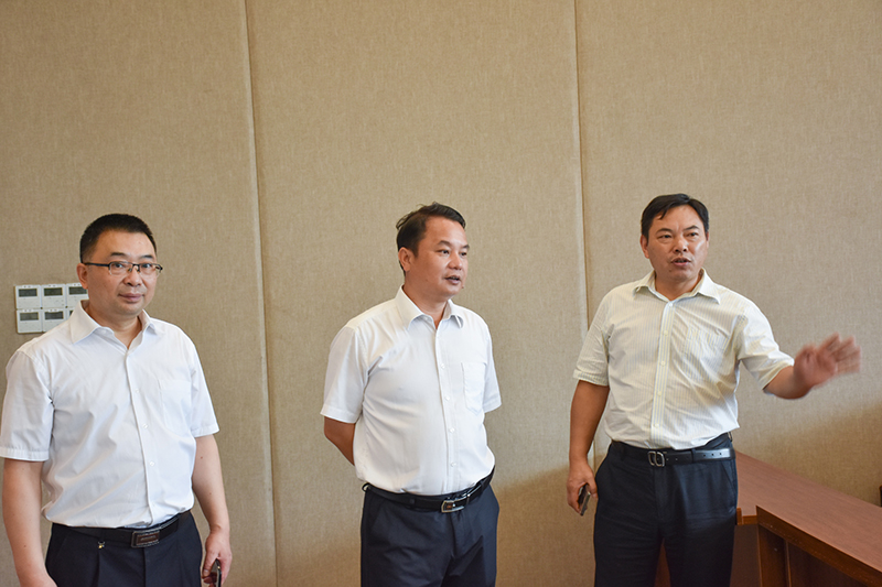 香港日升農(nóng)業(yè)集團(tuán)總裁李旭海一行蒞臨川威連界基地參觀考察(圖4)