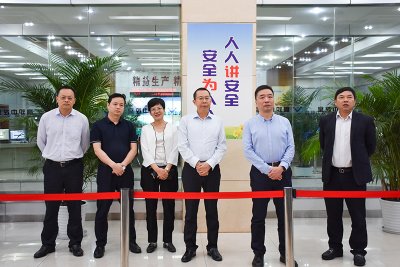 四川省勞模工匠宣講團(tuán)走進(jìn)川威