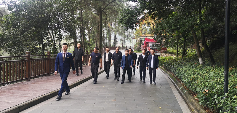 王勁董事長(zhǎng)節(jié)日期間調(diào)研連界基地在建項(xiàng)目(圖1)