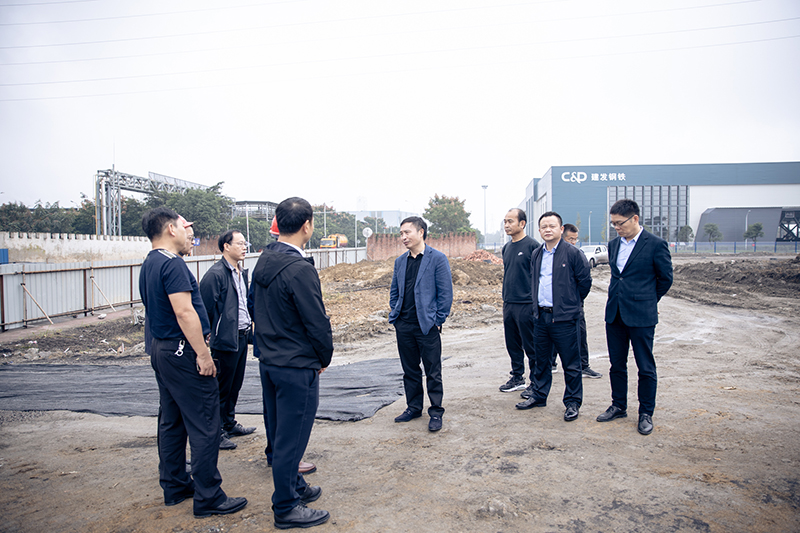 王勁董事長(zhǎng)節(jié)日期間調(diào)研連界基地在建項(xiàng)目(圖2)
