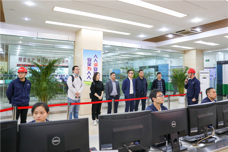 中鐵大橋局集團(tuán)到川威連界基地調(diào)研(圖1)