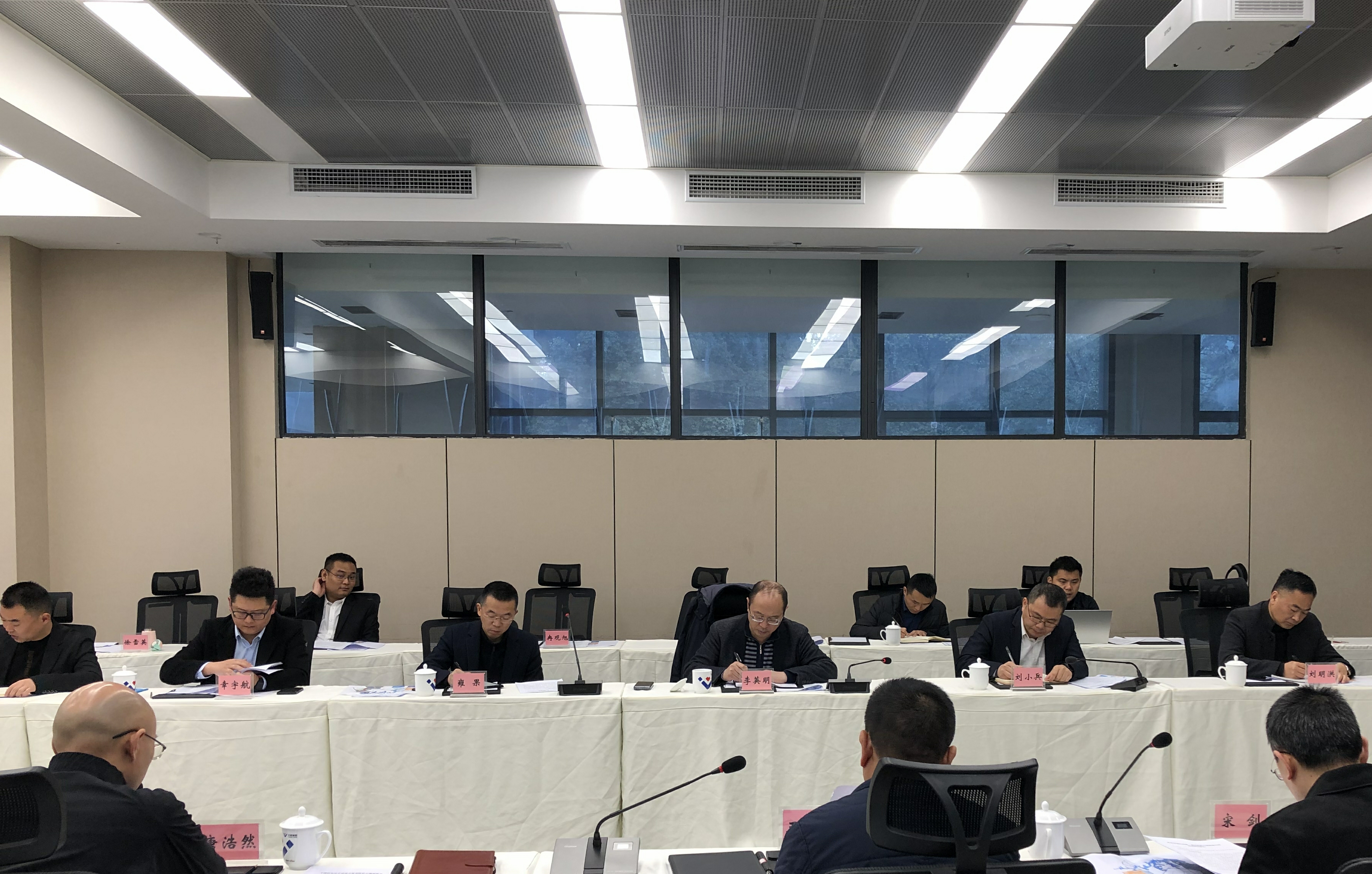 威遠(yuǎn)縣經(jīng)開(kāi)區(qū)、眾心樂(lè)公司組織召開(kāi)連界鎮(zhèn)城市規(guī)劃暨船石湖濕地公園項(xiàng)目研究會(huì)(圖2)