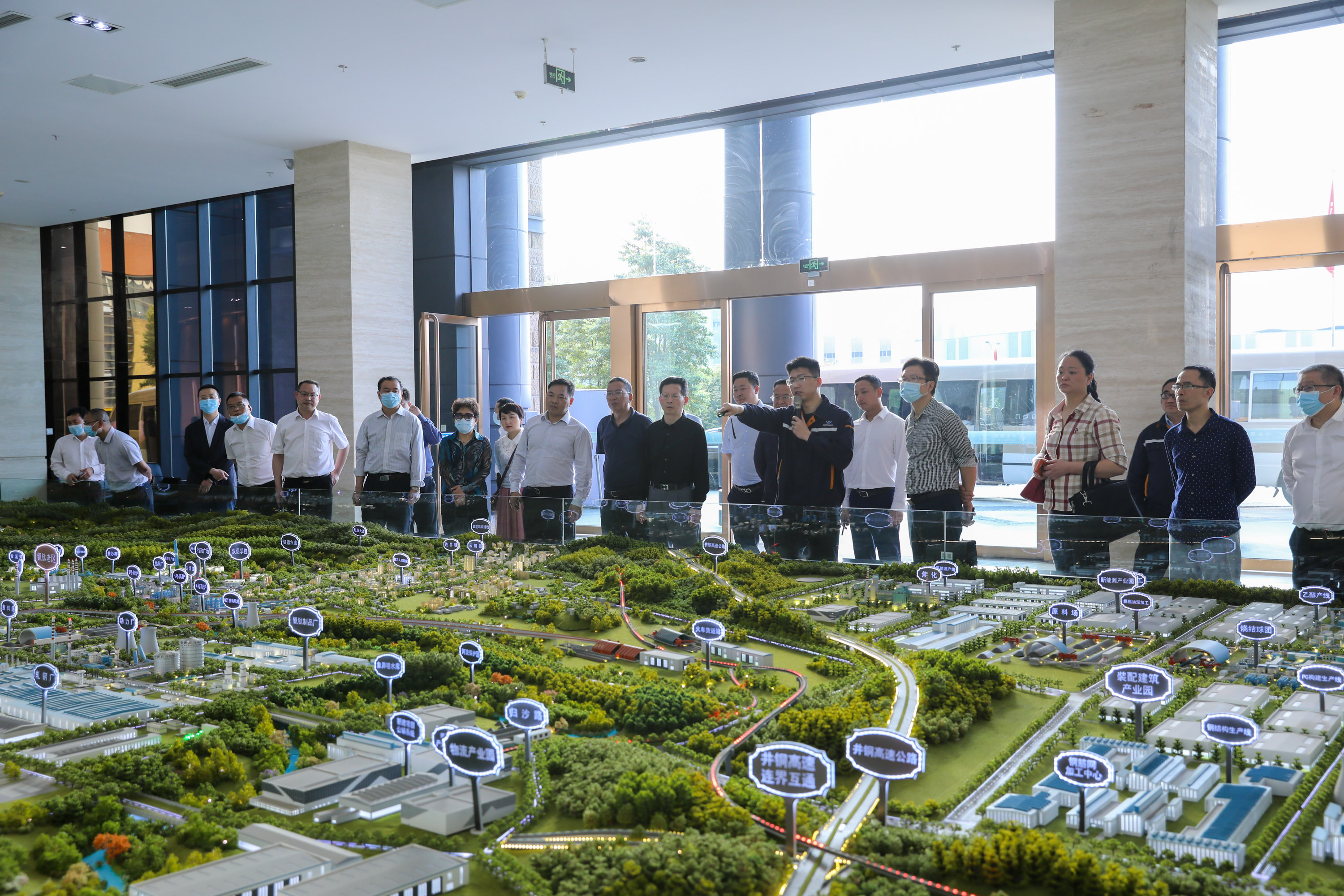 內(nèi)江市人大常委會(huì)魏紅鋒一行到川威連界基地專題調(diào)研