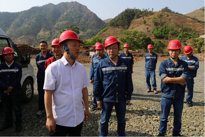 國(guó)家礦安局四川局唐平蒞臨星船城瑞達(dá)公司督察礦山工作(圖2)
