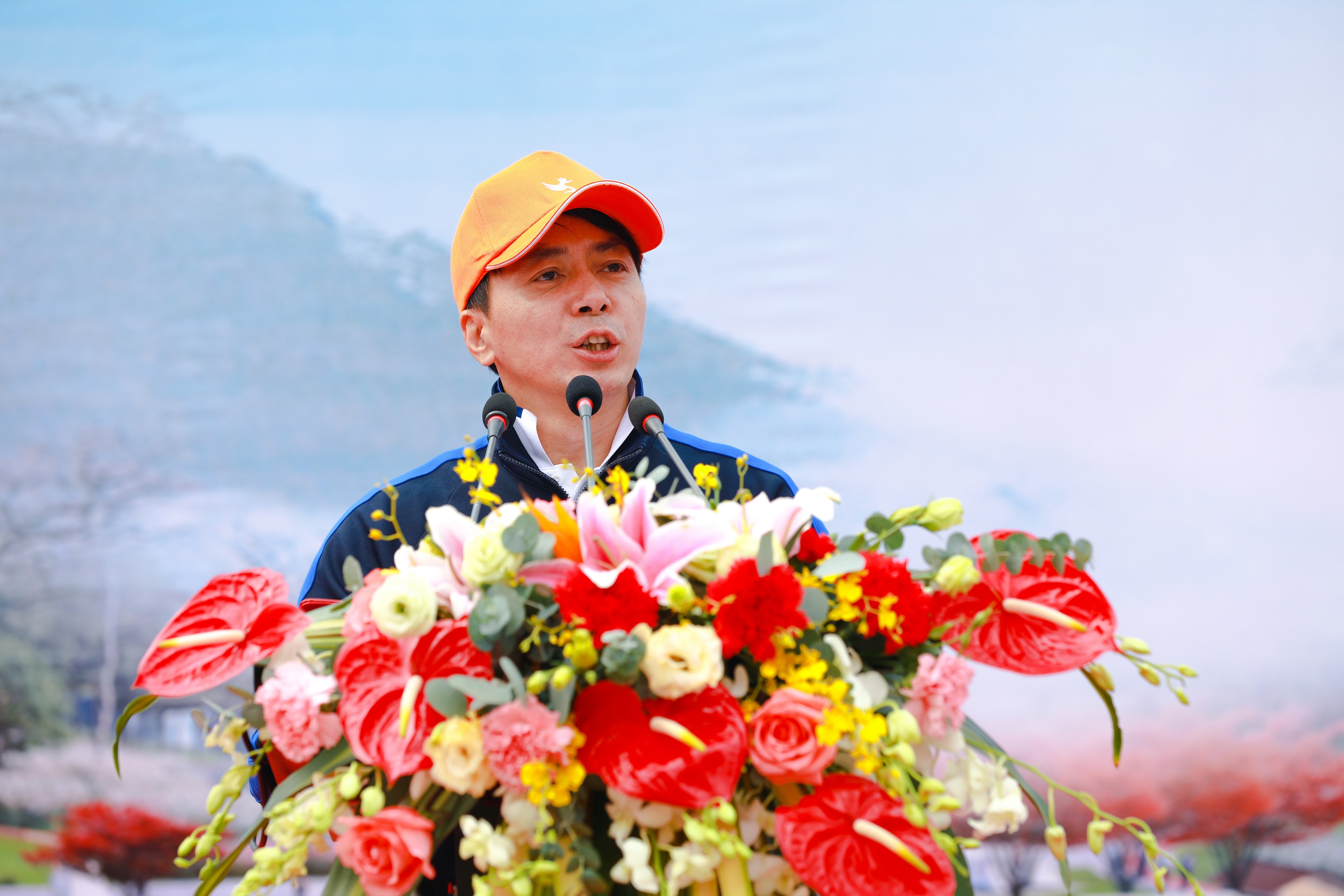 釩鈦科技舉行穹窿植物園開(kāi)園試運(yùn)營(yíng)儀式(圖4)