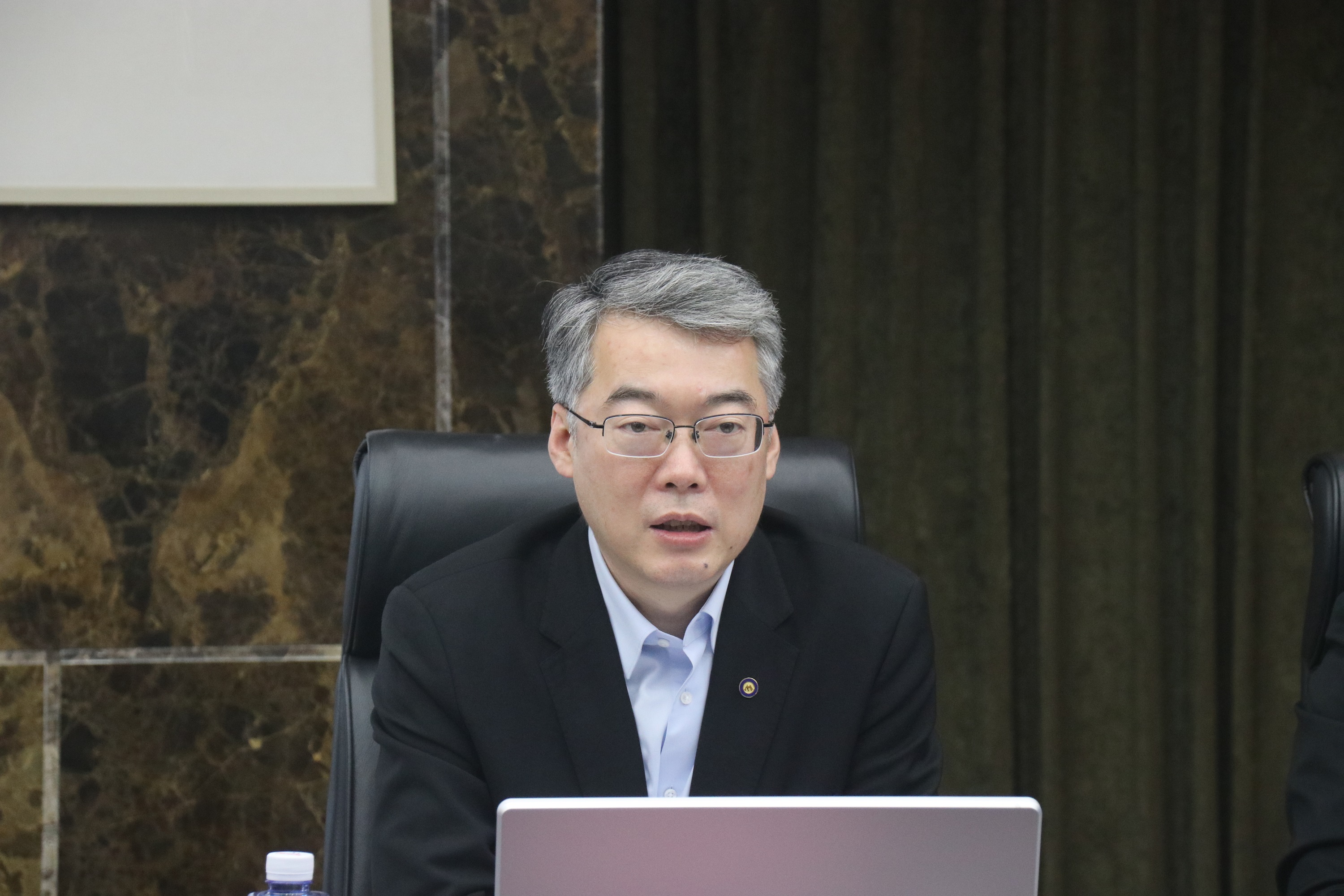 川威集團(tuán)與中國(guó)長(zhǎng)江航運(yùn)集團(tuán)簽署戰(zhàn)略合作框架協(xié)議(圖2)