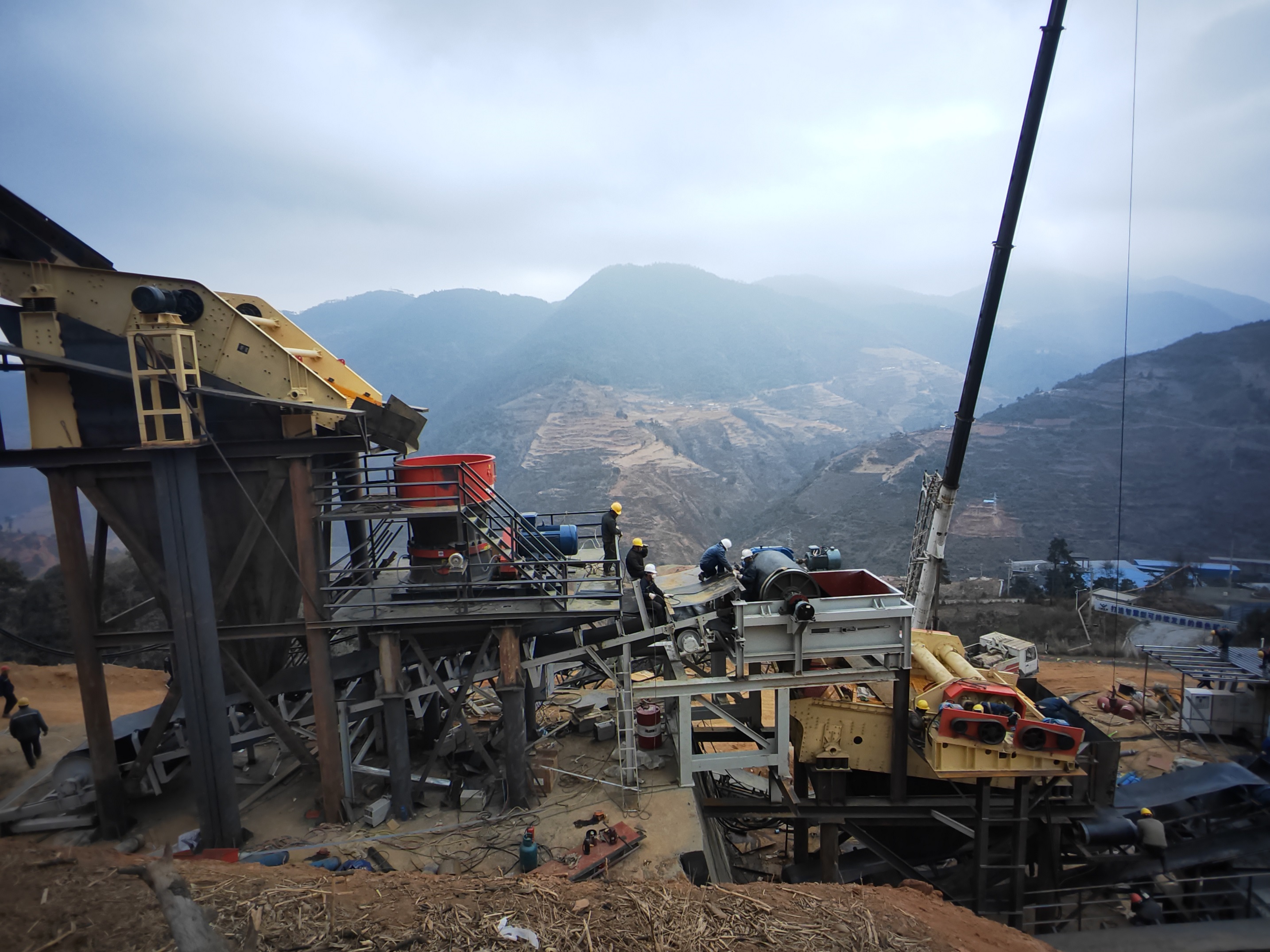 68天創(chuàng)奇跡，推動資源再利用 ——礦業(yè)總公司白草礦區(qū)豪豬溝排土場資源再利用項(xiàng)目紀(jì)實(shí)(圖4)