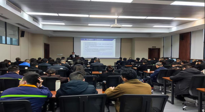 堅(jiān)持內(nèi)功至上，強(qiáng)化基礎(chǔ)管理——集團(tuán)組織開展QES管理體系標(biāo)準(zhǔn)培訓(xùn)(圖3)