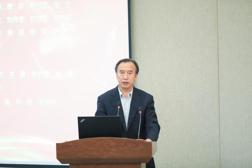 人本管理 人才是天——川威集團(tuán)召開“堅(jiān)持人本管理 踐行人才是天”人才建設(shè)工作會(huì)(圖5)