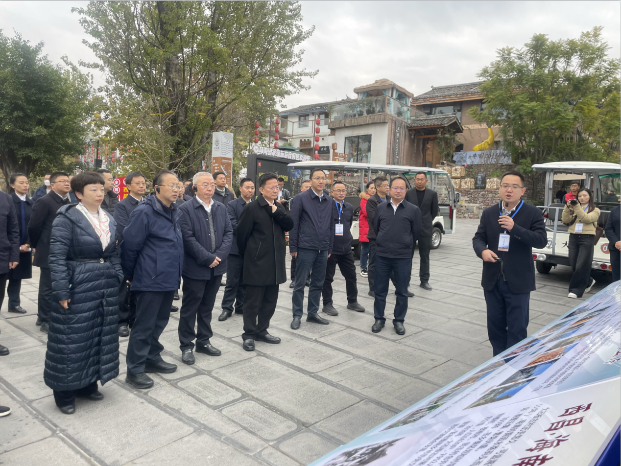 大石板古村：保護(hù)利用讓歷史文化“活”起來(lái) ——全省城鄉(xiāng)建設(shè)歷史文化保護(hù)利用工作現(xiàn)場(chǎng)會(huì)在西昌大石板古村召開(kāi)