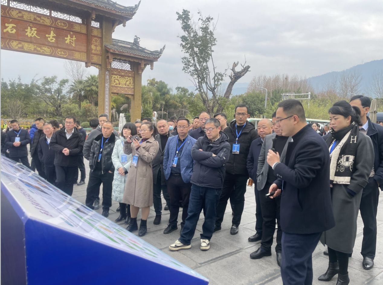 大石板古村：保護(hù)利用讓歷史文化“活”起來(lái) ——全省城鄉(xiāng)建設(shè)歷史文化保護(hù)利用工作現(xiàn)場(chǎng)會(huì)在西昌大石板古村召開(kāi)(圖4)