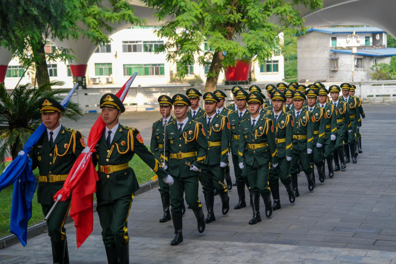 百年川威  價(jià)值企業(yè)——川威集團(tuán)隆重舉行成立二十六周年升旗儀式(圖4)