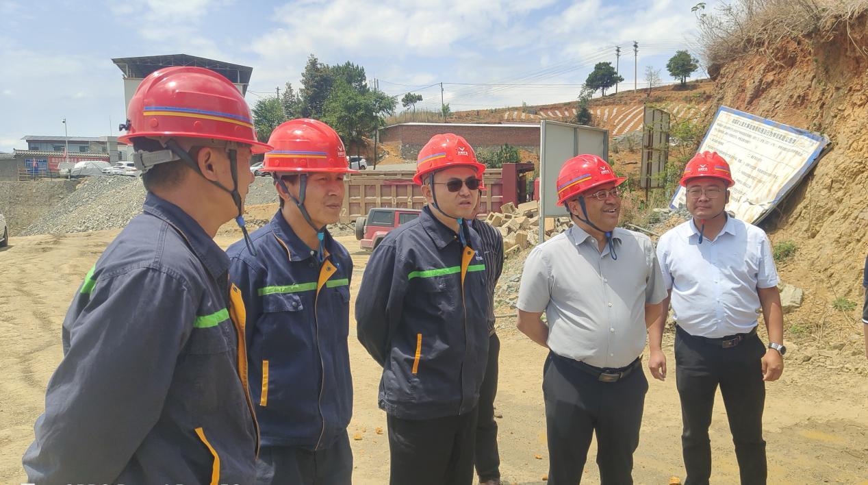 會理市市委書記陳方勇到礦業(yè)總公司會理區(qū)域視察工作