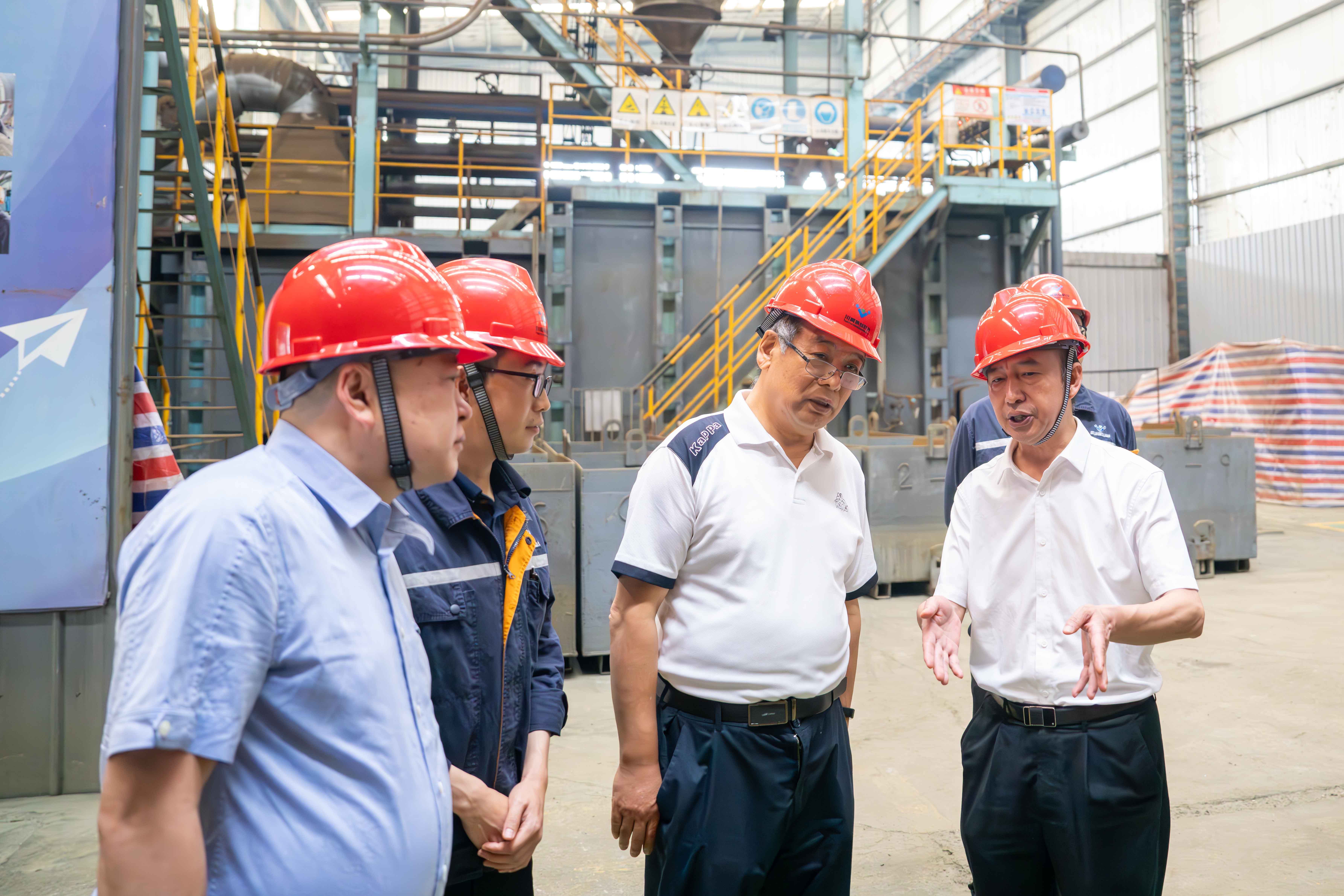 中科院專(zhuān)家團(tuán)隊(duì)蒞臨川威連界基地(圖4)