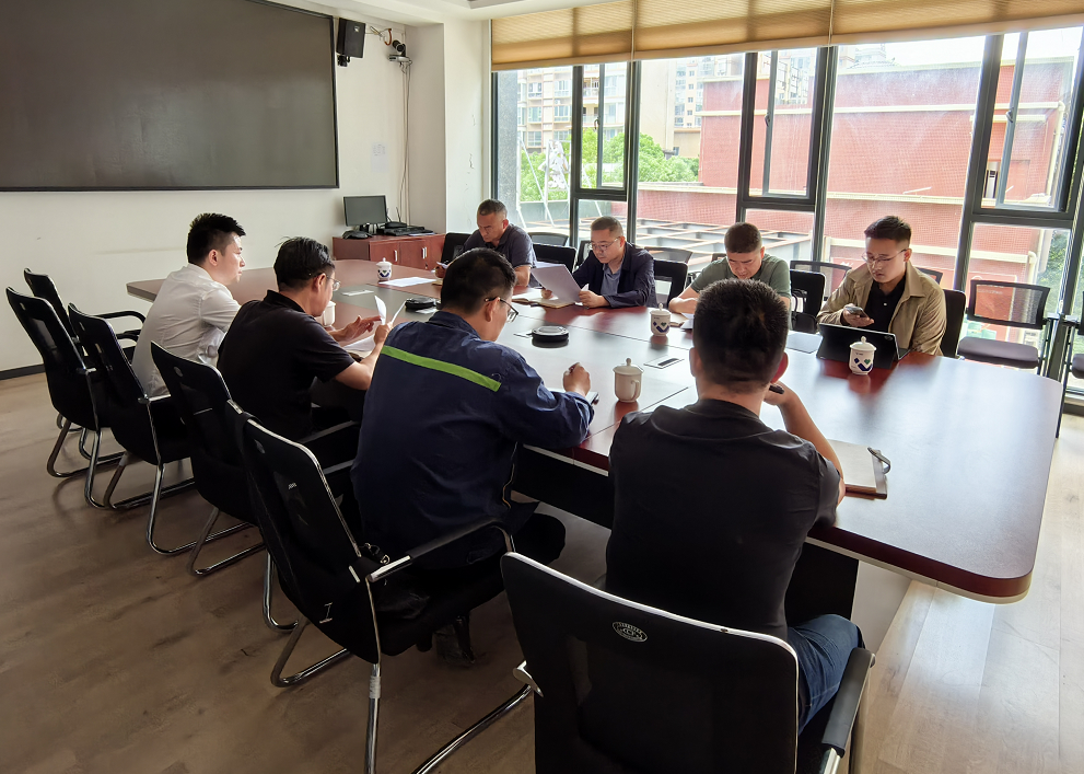 會理市委副書記、市長徐陽到礦業(yè)總公司財通公司調(diào)研