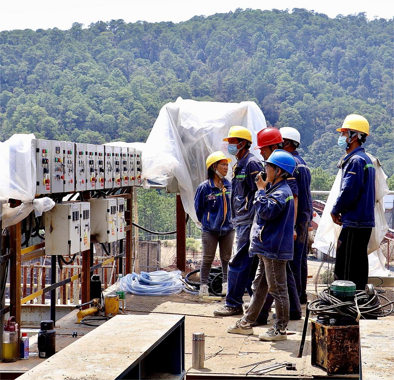 聯(lián)鑫礦業(yè)秀水河一段破碎與球磨搬遷項(xiàng)目800t/h破碎生產(chǎn)線帶負(fù)荷試運(yùn)轉(zhuǎn)成功(圖4)