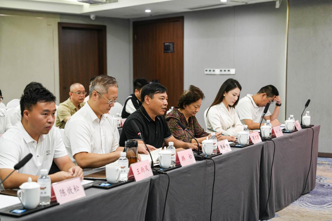 省直工委一行到川威開展組織生活活動(圖2)