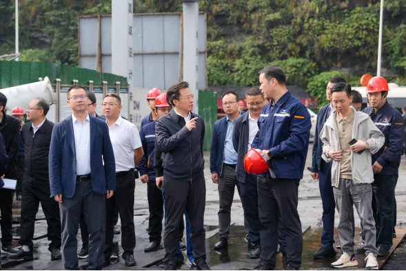 畢勝副市長帶隊到川威關(guān)心企業(yè)發(fā)展