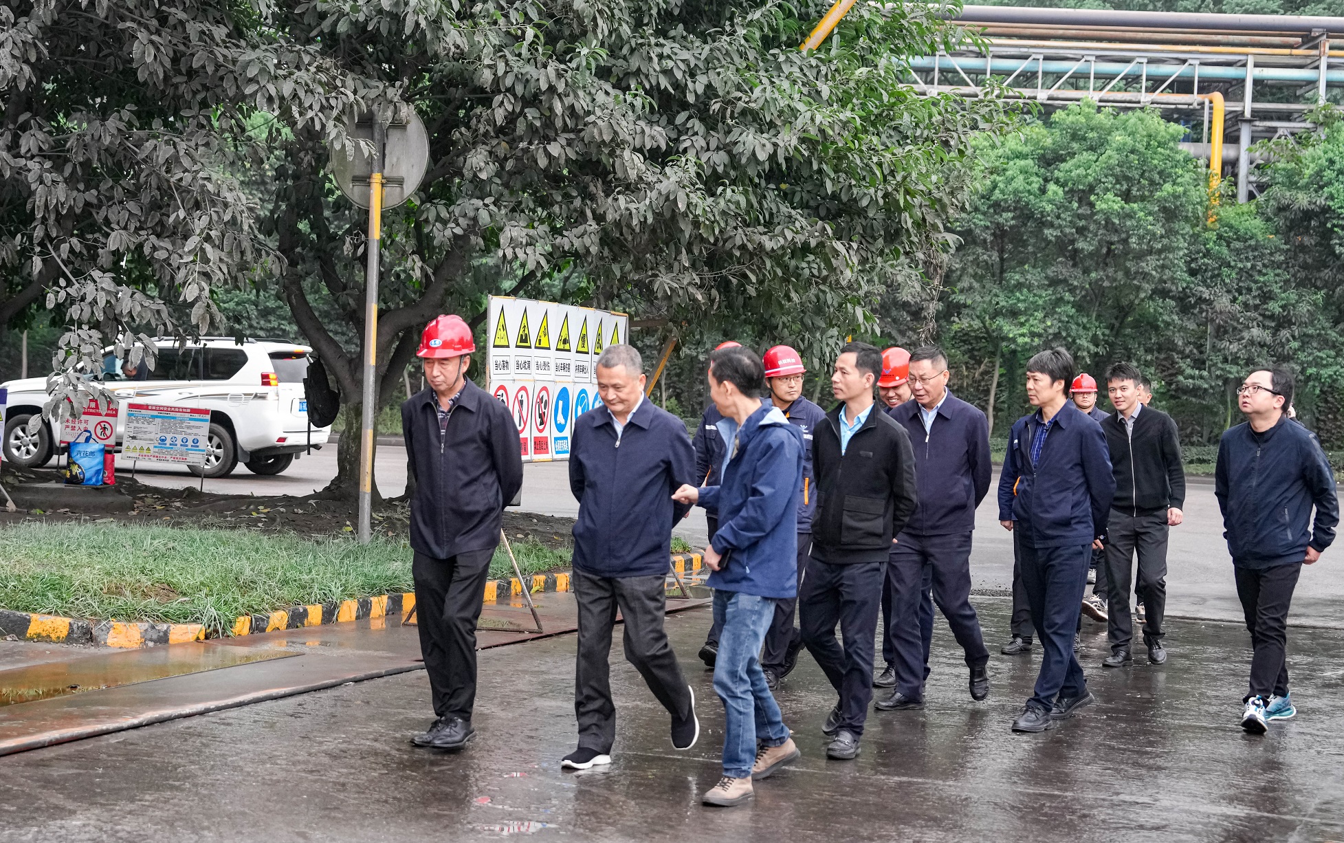 市人大常委會副主任曾云忠到川威調研督導超低排放改造推進情況(圖2)