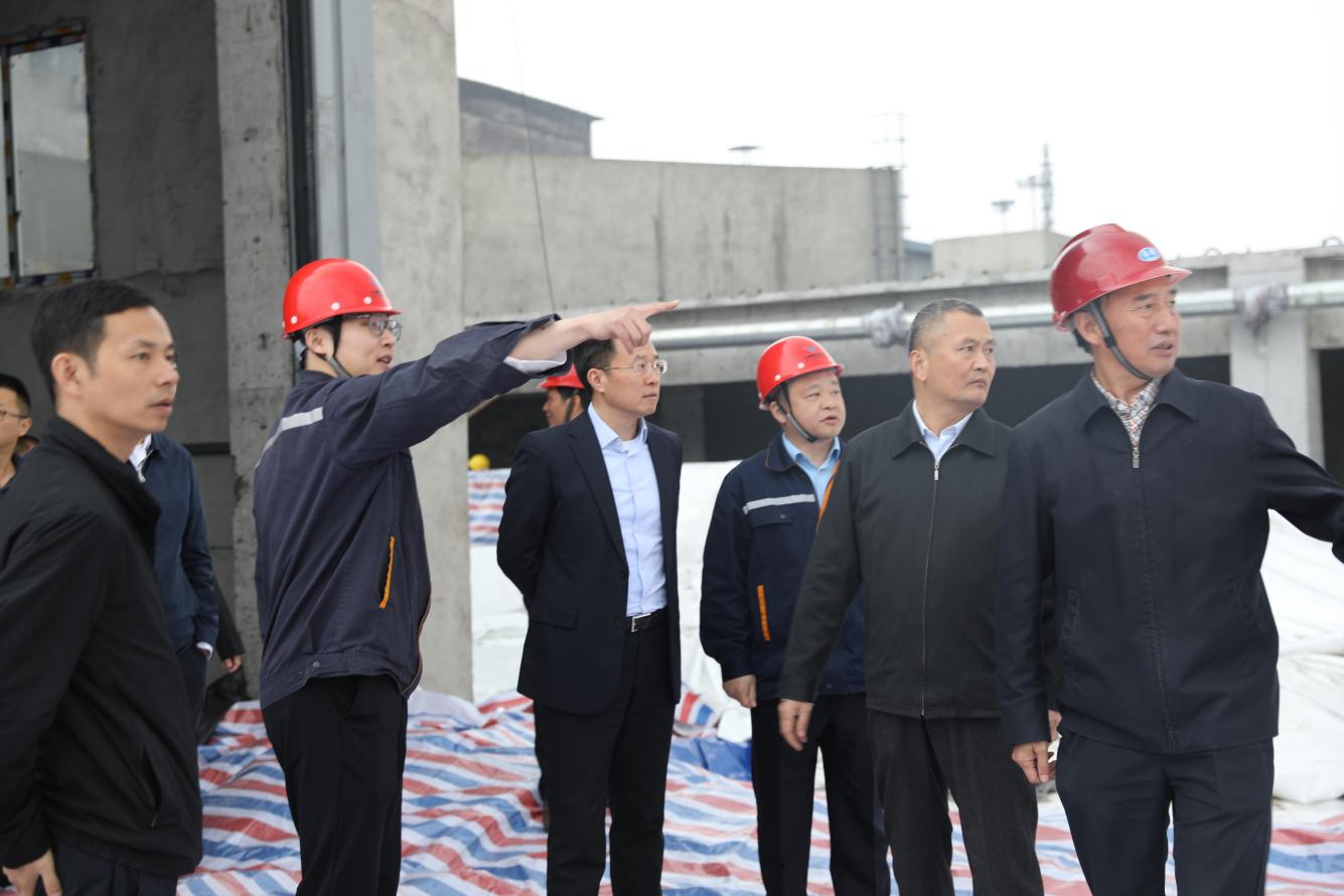 市人大常委會副主任曾云忠、市政府副市長畢勝到川威調(diào)研督導(dǎo)超低排放改造推進(jìn)情況(圖2)