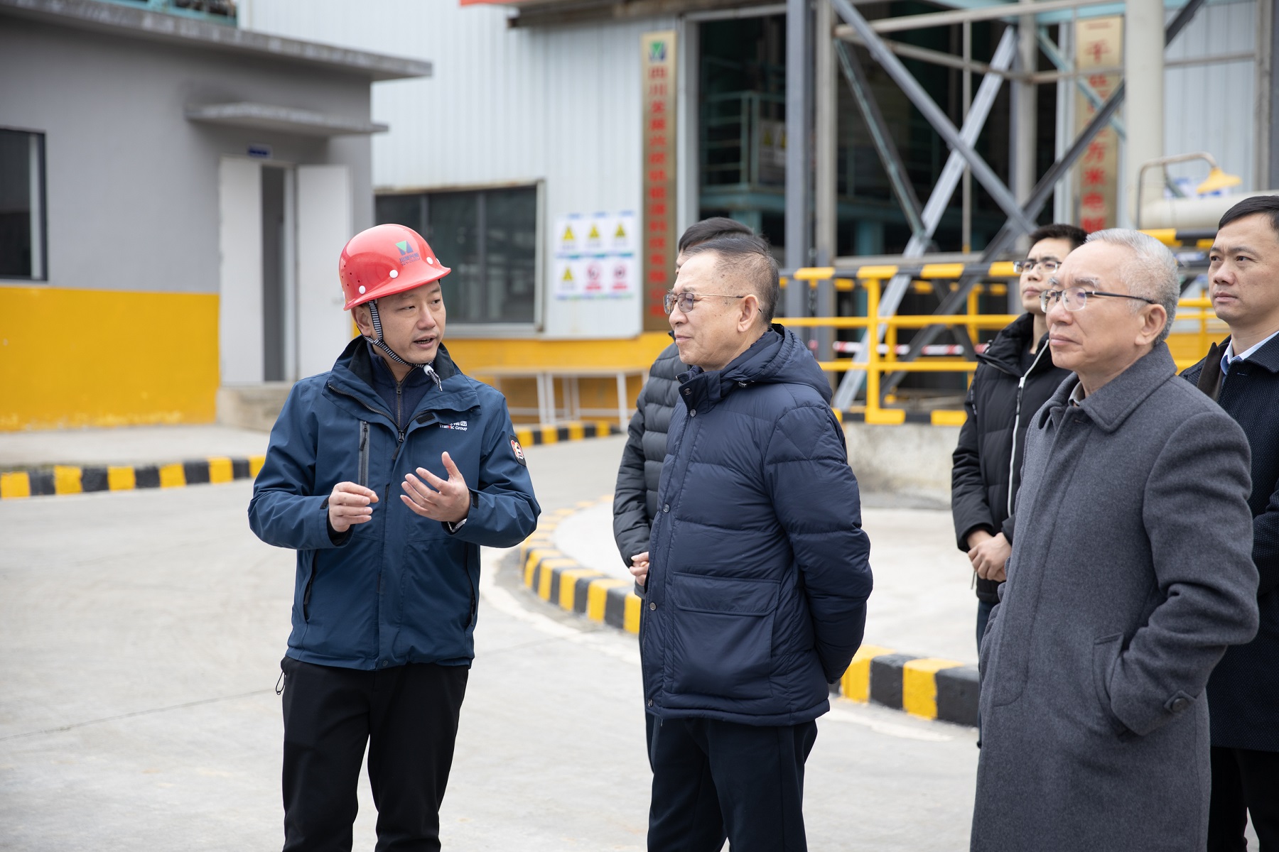 中鋼協(xié)駱鐵軍副會(huì)長(zhǎng)一行到訪川威集團(tuán)(圖2)