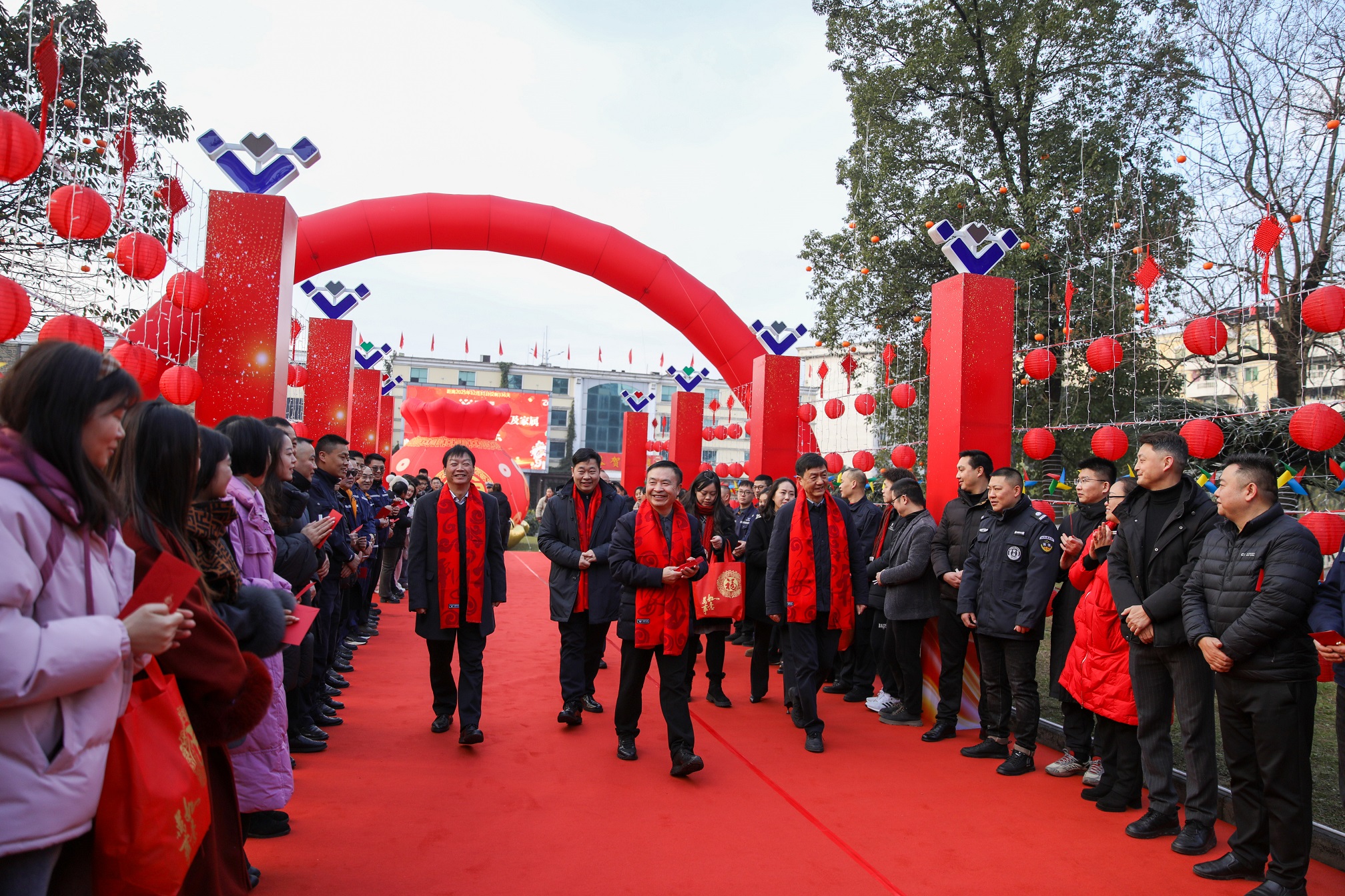 新起點 新征程 新作為 集團公司開展2025年新春慰問活動暨迎新春團拜會(圖1)