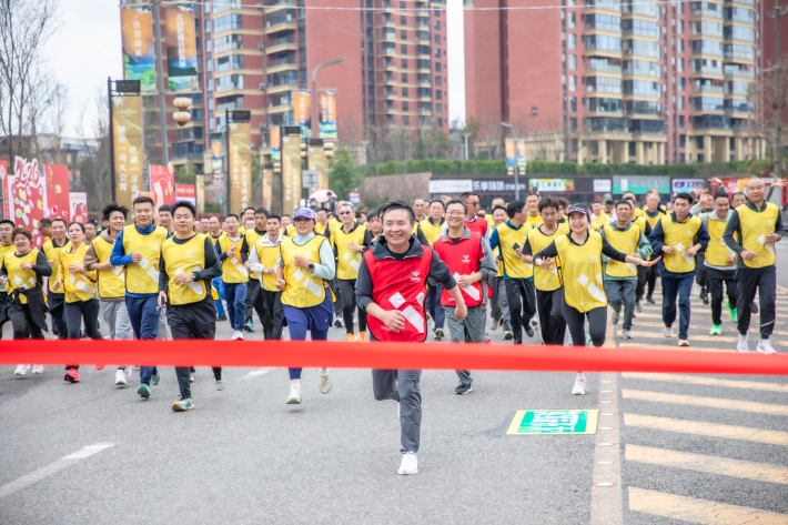 與你同行 共赴新程——川威集團(tuán)隆重舉行2026年新春越野跑(圖10)