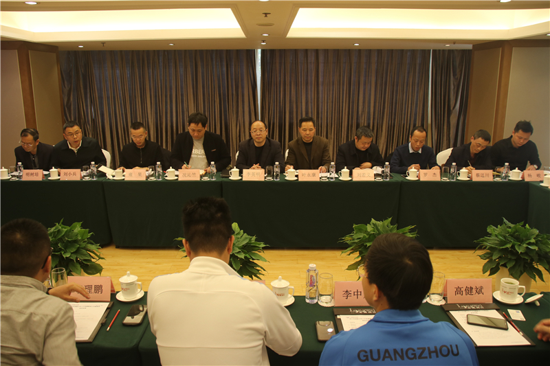 企業(yè)搭臺(tái) 專家唱戲 大咖齊聚 ——川威法蘭克福足校研討會(huì)召開(圖5)