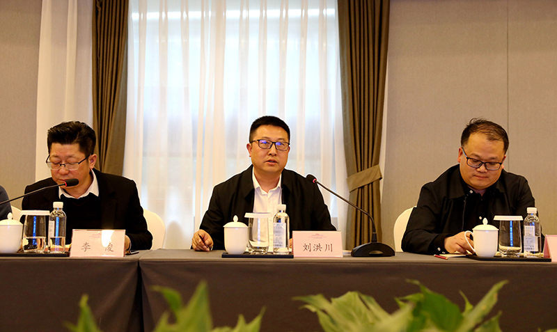 資中縣領(lǐng)導(dǎo)到川威連界生產(chǎn)基地開展專題調(diào)研(圖6)