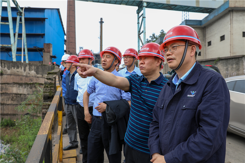 省脫化辦去產(chǎn)能“回頭看”檢查組到川威連界基地核查(圖2)