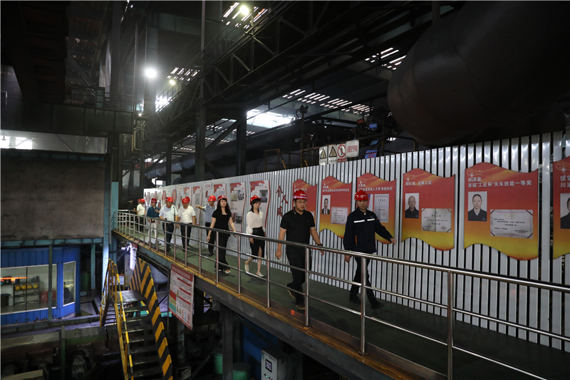 云南省玉溪市江川區(qū)區(qū)長(zhǎng)常成一行蒞臨川威考察調(diào)研(圖3)