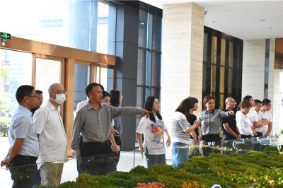 省發(fā)改委縣域經濟處到川威調研