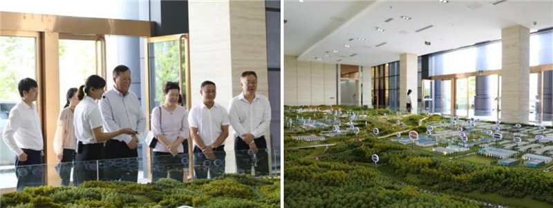 康寧大中華區(qū)總裁兼總經(jīng)理李放一行來川威參觀考察(圖1)