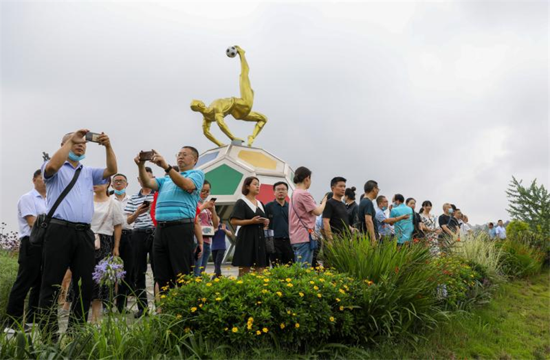 內(nèi)江市總工會(huì)組織直屬企業(yè)主席來川威參觀學(xué)習(xí)(圖2)