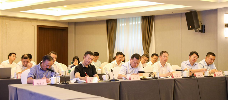 四川省委省政府決策咨詢委員會(huì)到川威集團(tuán)交流調(diào)研(圖3)